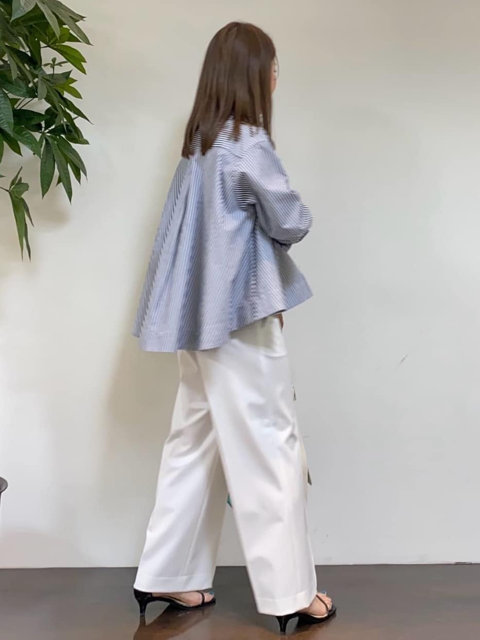 tomoさんの「UNTITLED｜トルソープリントスカーフ」を使ったコーディネート