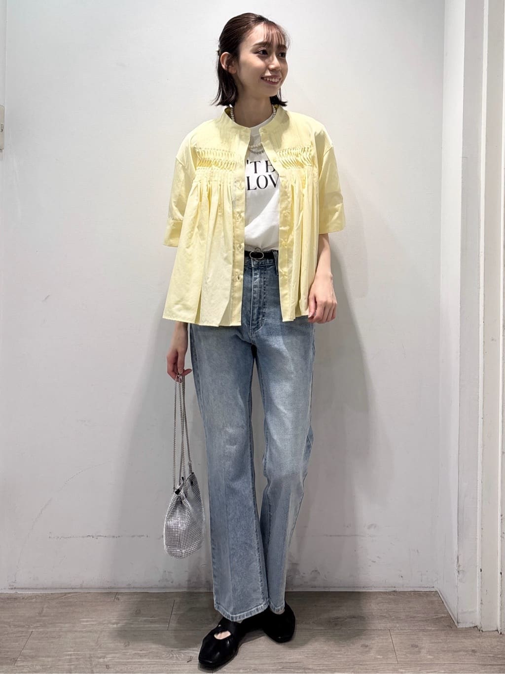 ぶまりんさんの「OPAQUE.CLIP｜ピンタックフレアシャツ【洗濯機洗い可】」を使ったコーディネート