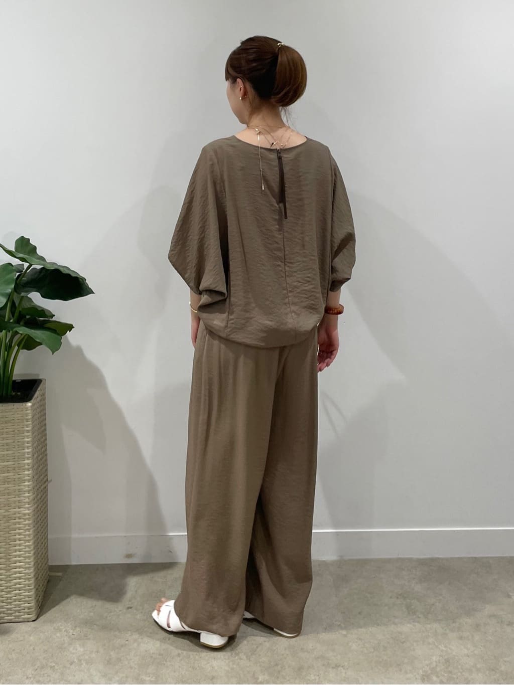 ねねさんの「INDIVI｜ラウンドショートネックレス」を使ったコーディネート