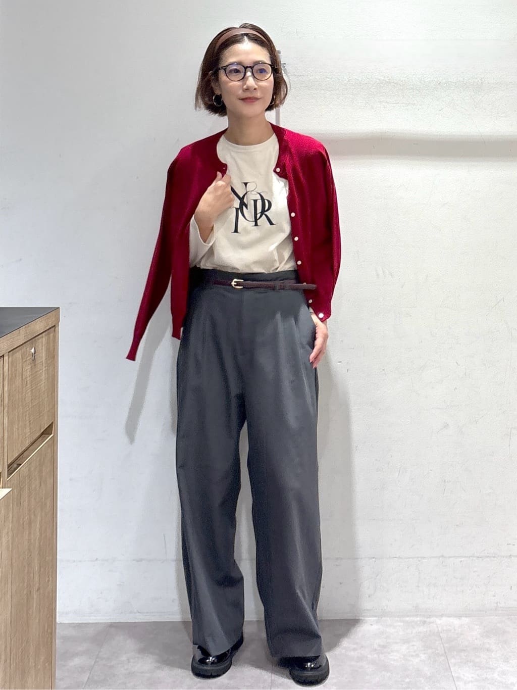 たけねぇさんの「OPAQUE.CLIP｜ロングロゴTシャツ【洗濯機OK】」を使ったコーディネート
