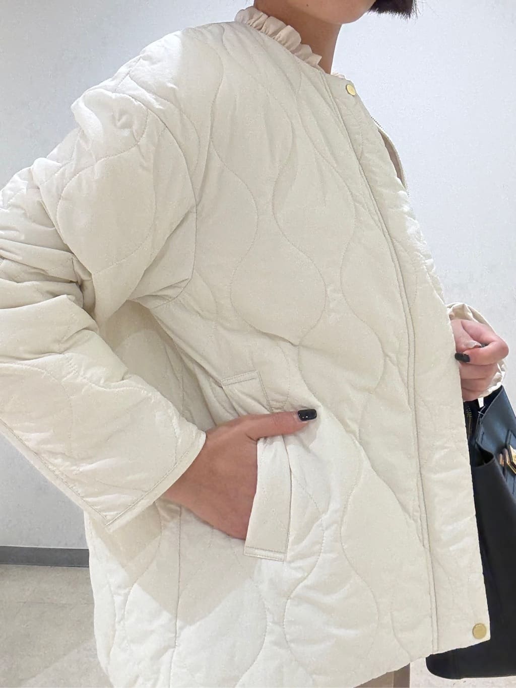 Itoさんの「UNTITLED｜【洗える/ワイド/ウエストゴム】ストレッチドロストパンツ」を使ったコーディネート