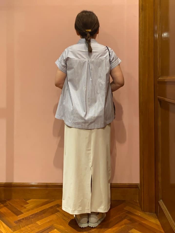 isoishiさんの「DRESSTERIOR｜◆【洗える/ポケット付き】ストレッチナロースカート」を使ったコーディネート