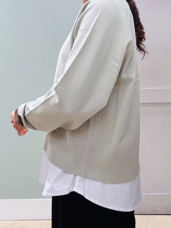 Komi☆さんの「grove｜最終お値下げ！！【洗える/毛玉軽減】天竺ラグランスリーブプルオーバー」を使ったコーディネート