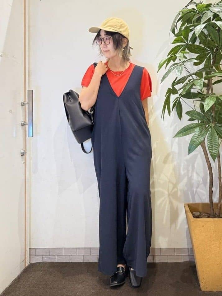 misakiさんの「SHOO･LA･RUE｜【前後2WAY/洗える】さらっと着られるサロペット」を使ったコーディネート