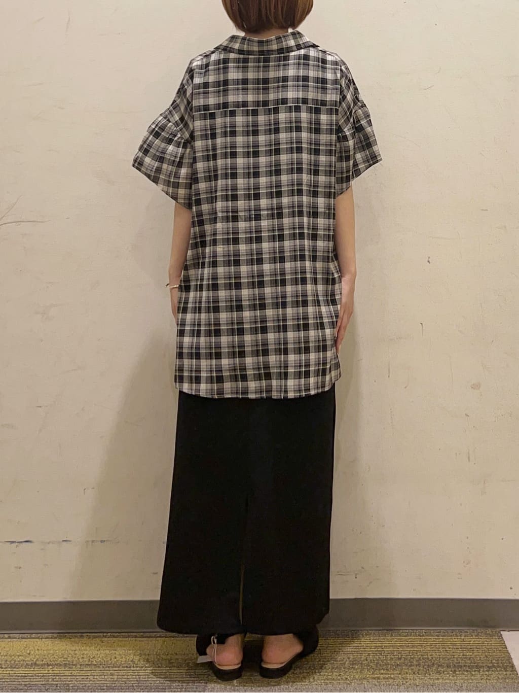 かのさんの「THE SHOP TK｜チェック柄チュニックブラウス」を使ったコーディネート