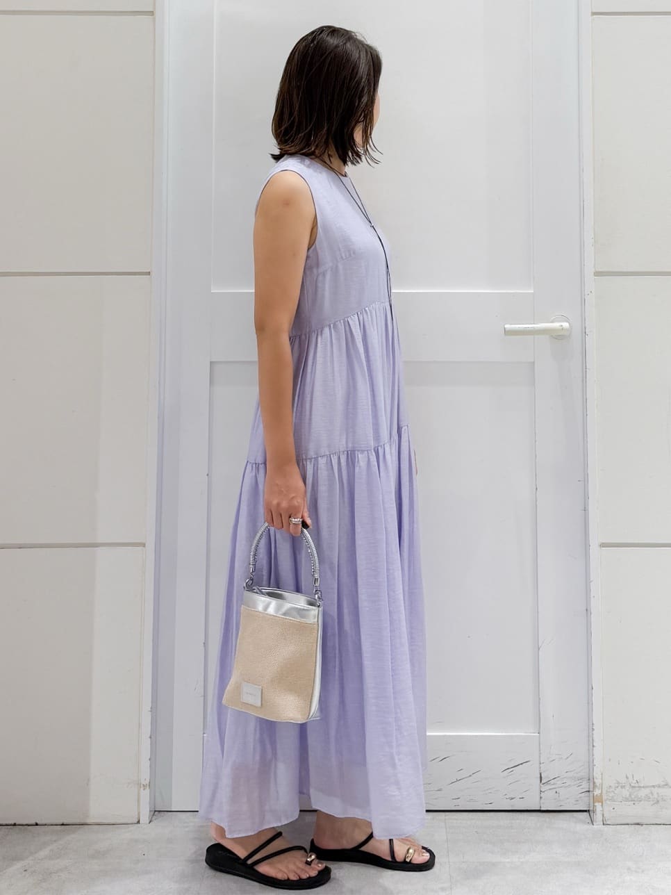yuka.aさんの「OPAQUE.CLIP｜麻混シアーギャザーティアードワンピース【洗濯機洗い可】」を使ったコーディネート