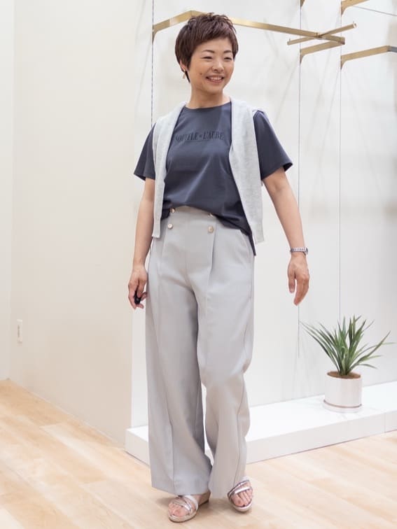 シュウコさんの「grove｜【雑誌掲載】洗えるシアーカーディガン」を使ったコーディネート