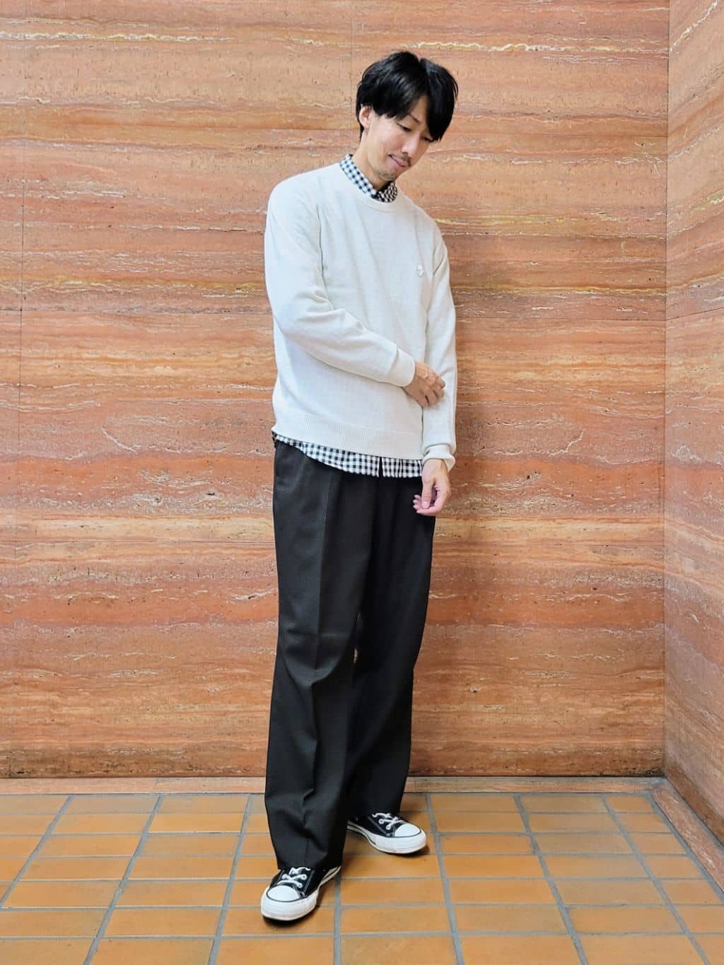 piroyaさんの「TAKEO KIKUCHI｜【Air Palette Knit】ワンポイント カラーニット プルオーバー」を使ったコーディネート