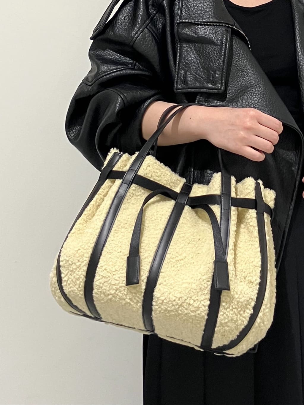 Cさんの「HIROKO HAYASHI｜PANIER COCCOLINA（パニエ コッコリーナ）ハンドバッグ」を使ったコーディネート