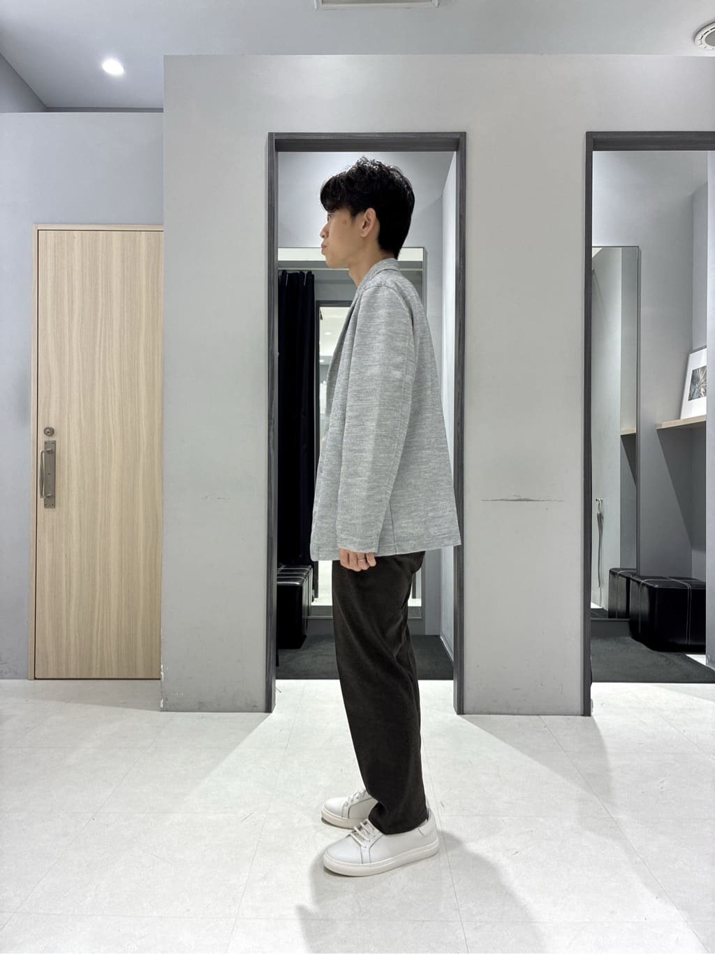 わいずみさんの「TAKEO KIKUCHI｜【尾州織】ショールカラー カーディガン」を使ったコーディネート