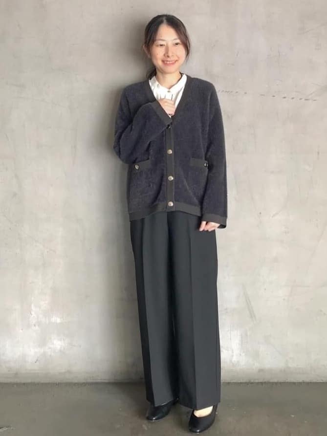 まふさんの「OPAQUE.CLIP｜タックデザインバンドカラーブラウス【洗濯機OK】」を使ったコーディネート