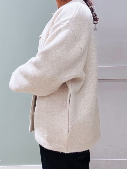 Komi☆さんの「grove｜華やぎ冬ニット　ミニスパンコールフェザーニット」を使ったコーディネート