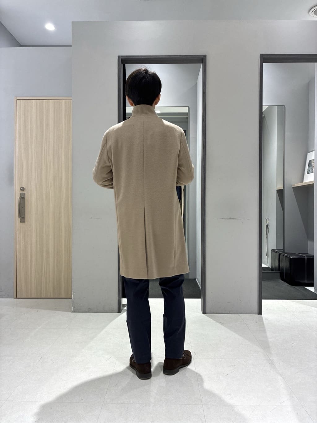 わいずみさんの「TAKEO KIKUCHI｜【ウールカシミヤブレンド】ビーバー調 スタンドカラー コート」を使ったコーディネート