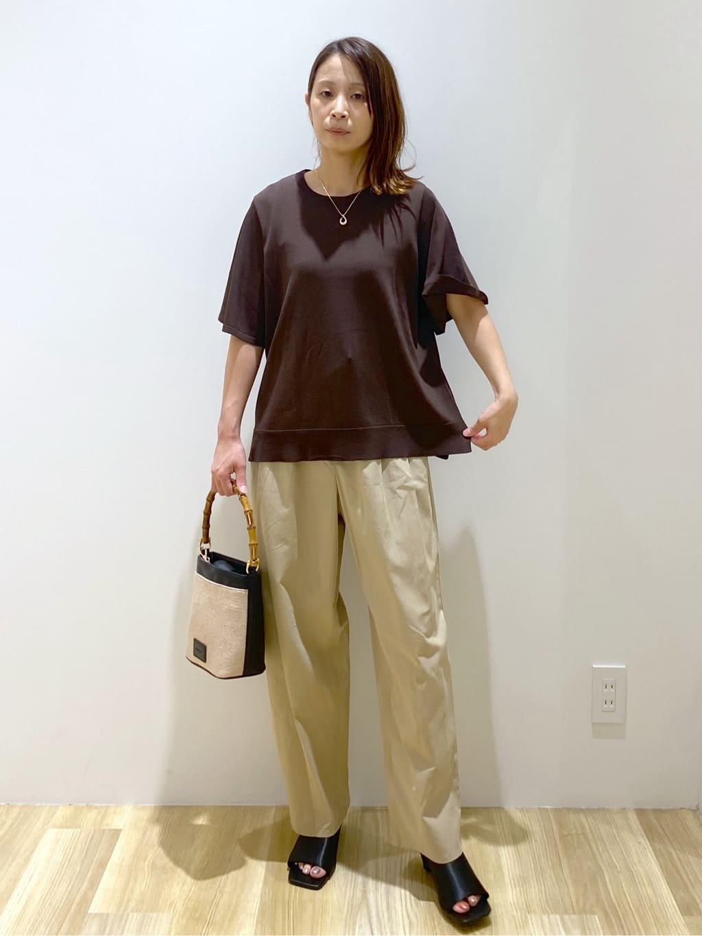 えりさんの「OPAQUE.CLIP｜カーブタックパンツ【洗濯機洗い可】」を使ったコーディネート