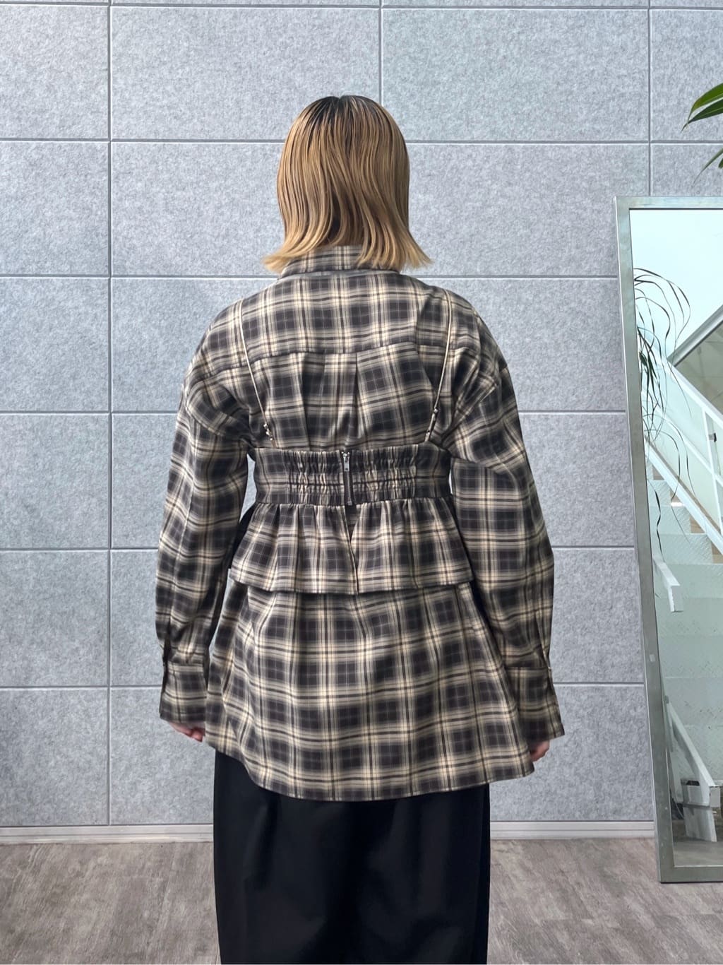 Harukaさんの「INDIVI｜オンブレチェックビスチェ」を使ったコーディネート