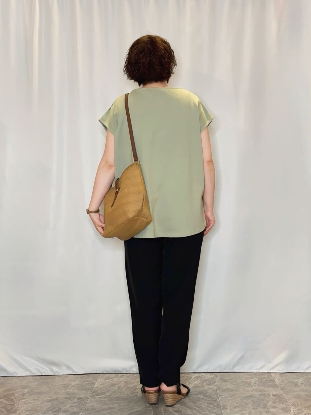 たみさんの「SHOO･LA･RUE｜【洗える/S-LL/体型カバー】レース使いが華やか フレンチスリーブコットンTシャツ」を使ったコーディネート