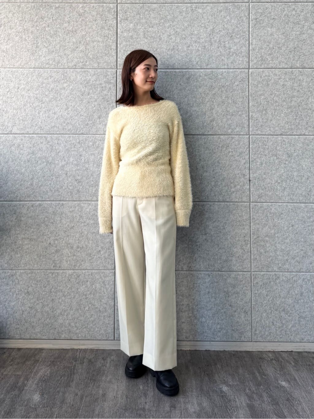 uchi__yamaさんの「CODE A｜feather pullover」を使ったコーディネート