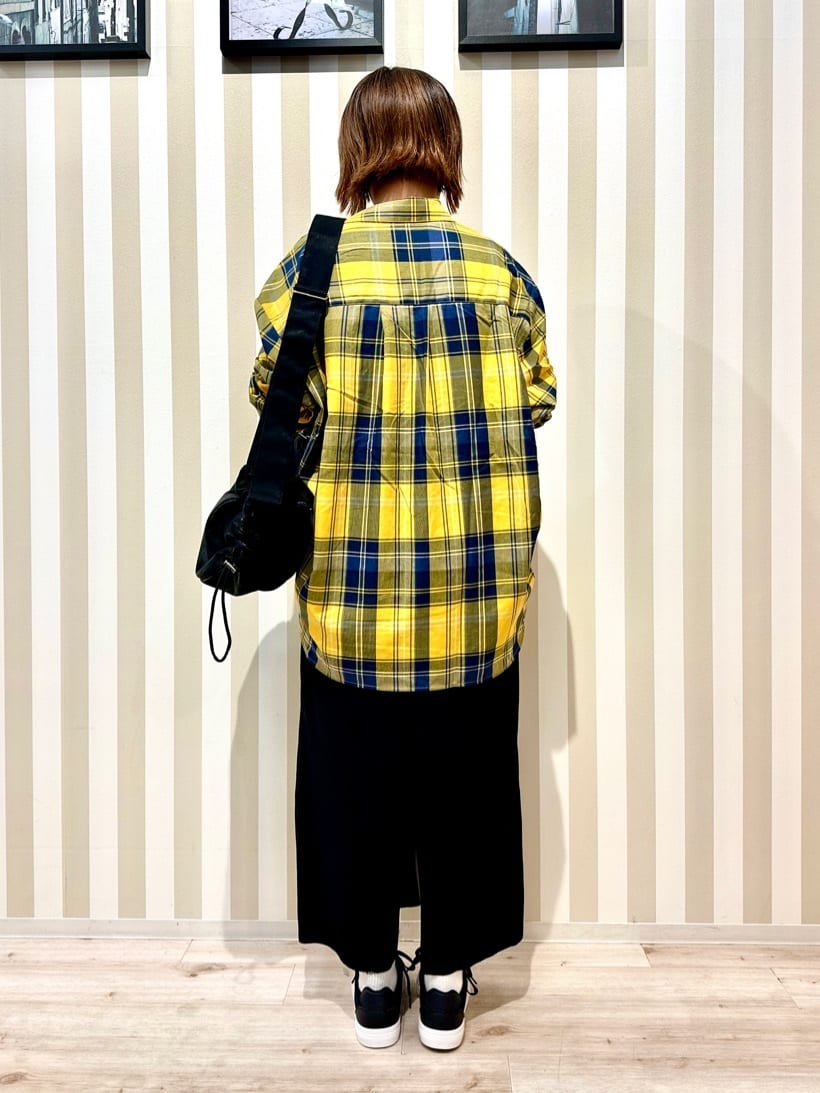 Hanさんの「SHOO･LA･RUE｜【洗濯機可/S-LL】程よい抜け感 大人のチェックシャツ」を使ったコーディネート