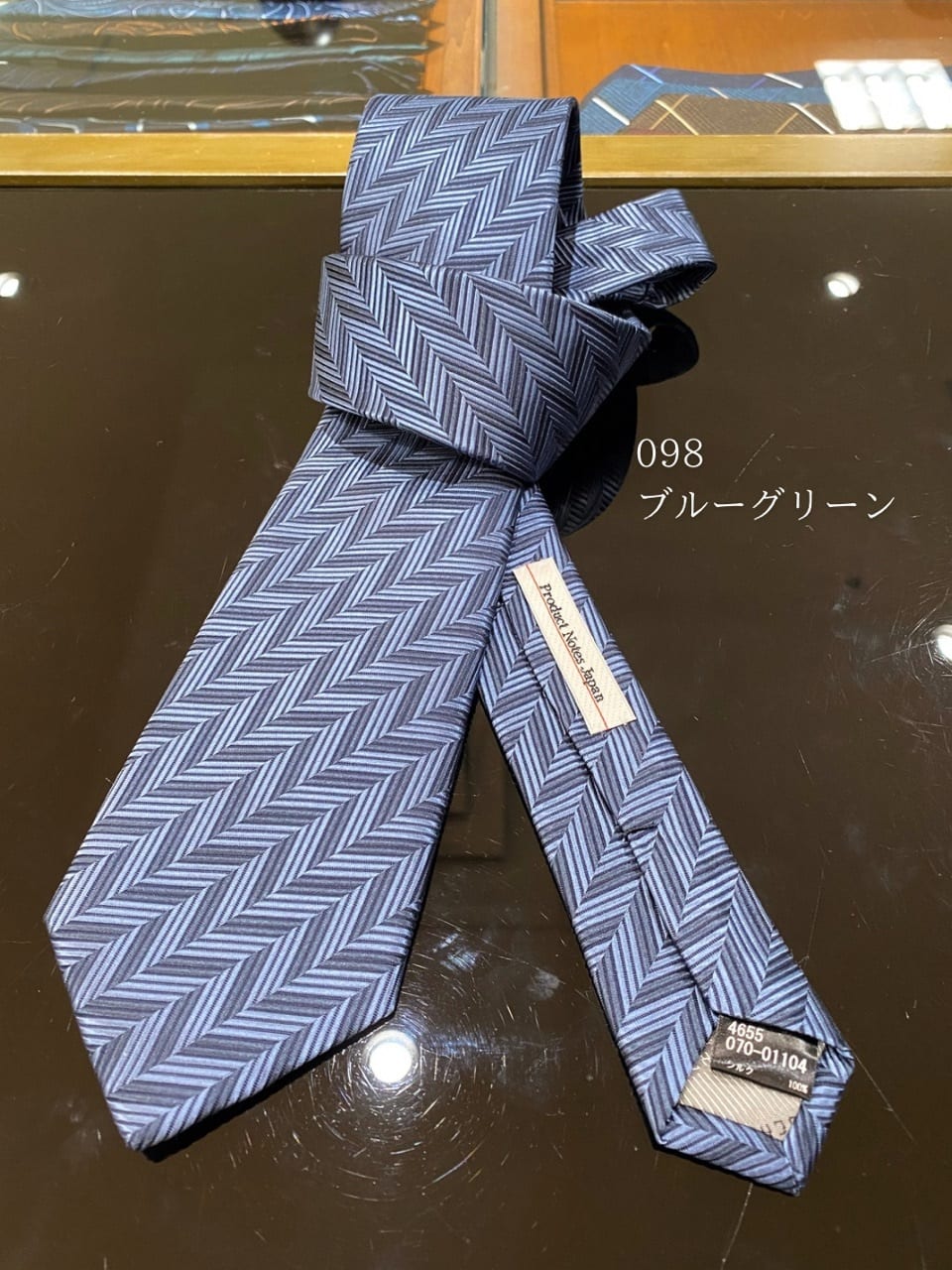 小南大和さんの「TAKEO KIKUCHI｜【Made in JAPAN】矢絣（やがすり）シルクネクタイ」を使ったコーディネート