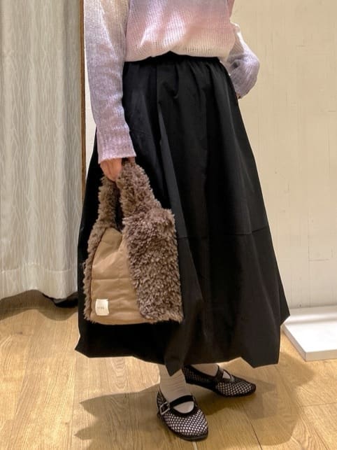 ga_riさんの「THE SHOP TK｜スペースダイ透かし編みニット」を使ったコーディネート