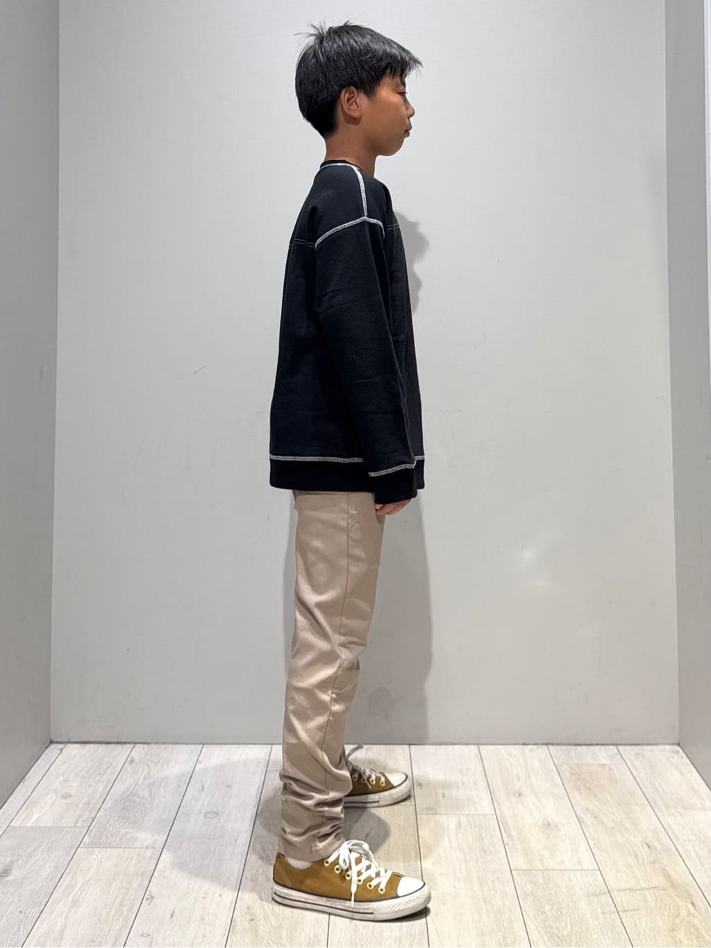 kuboさんの「THE SHOP TK｜【110-160】カラーロック裏毛プルオーバー」を使ったコーディネート