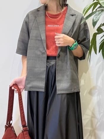 misakiさんの「SHOO･LA･RUE｜【セットアップ可/洗濯後しわになりにくい】5分袖テーラードジャケット」を使ったコーディネート