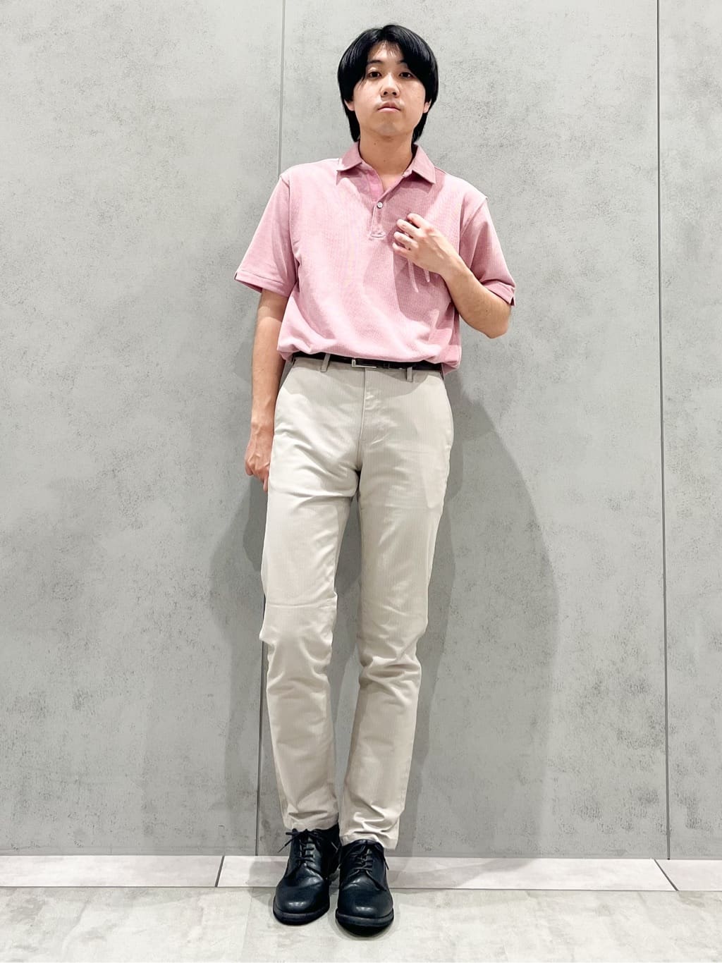 SHI-MAさんの「THE SHOP TK｜【オールシーズン穿ける！】7DAYSストレッチへリンボンパンツ　ON&hArr;OFF兼用」を使ったコーディネート