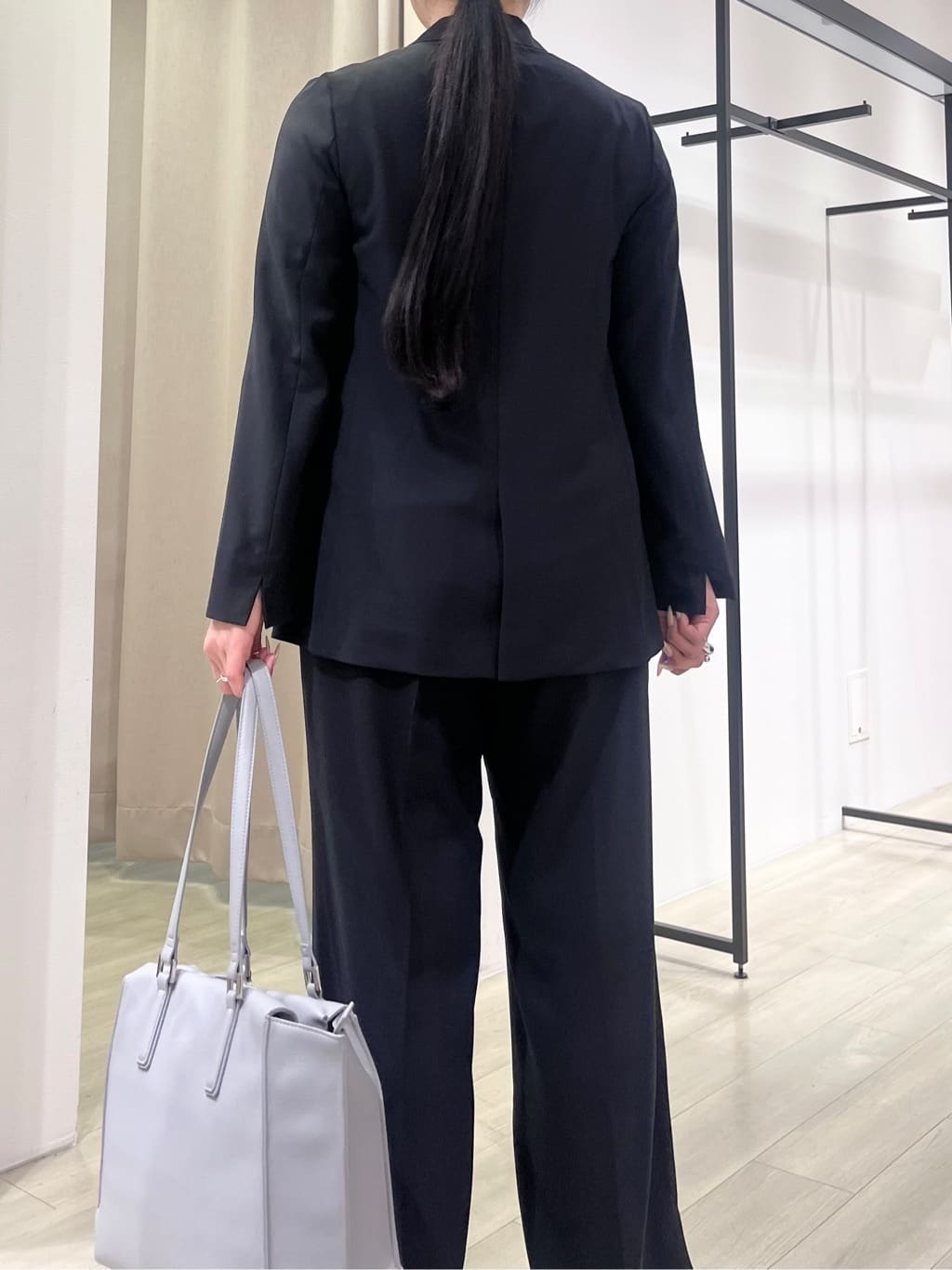 hasuさんの「INDIVI｜【軽く羽織れる！】ダブルジャケット」を使ったコーディネート