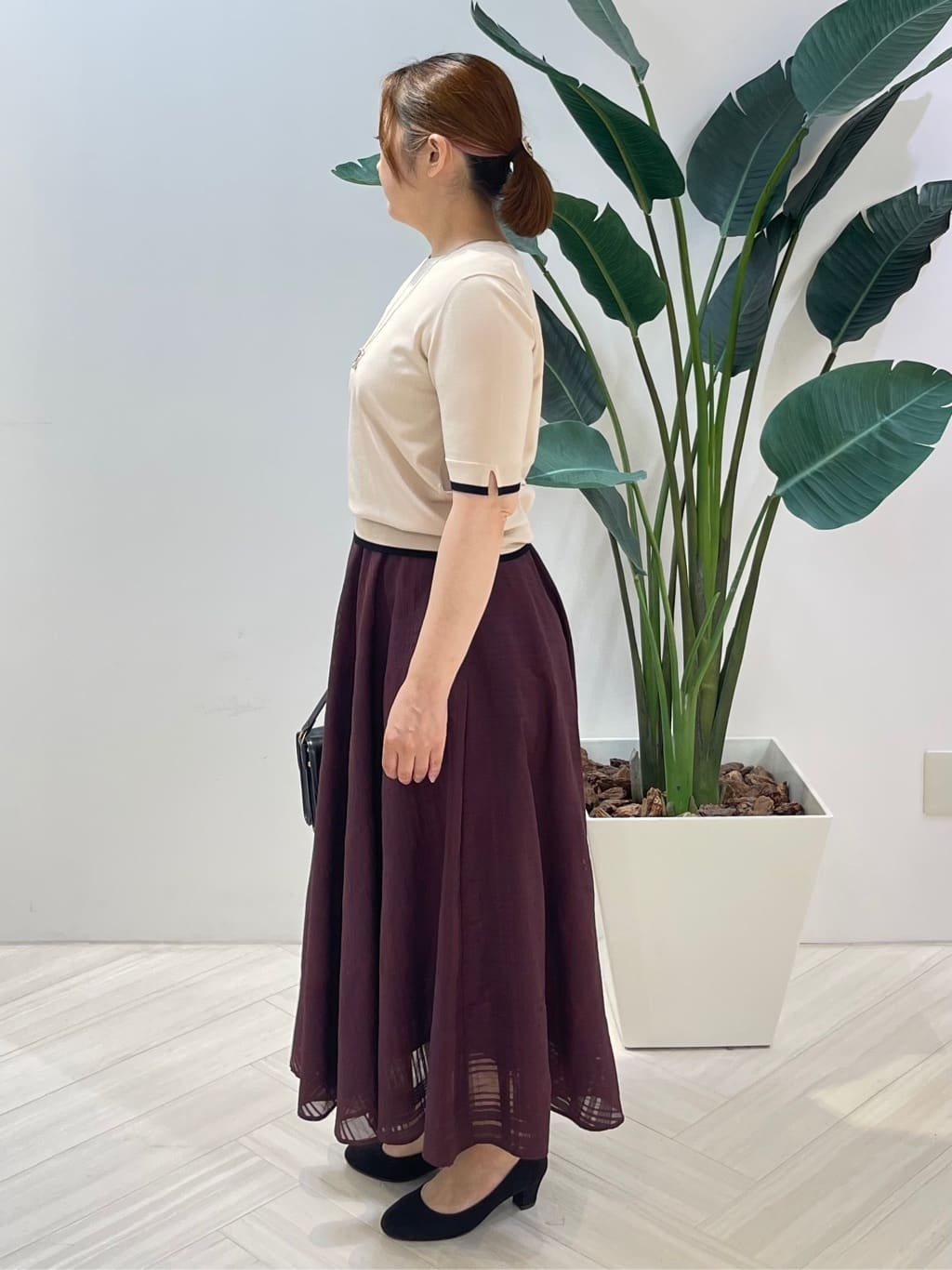 Tomoさんの「UNTITLED｜【アンサンブル可/薄手/洗える】5分袖クルーニット」を使ったコーディネート