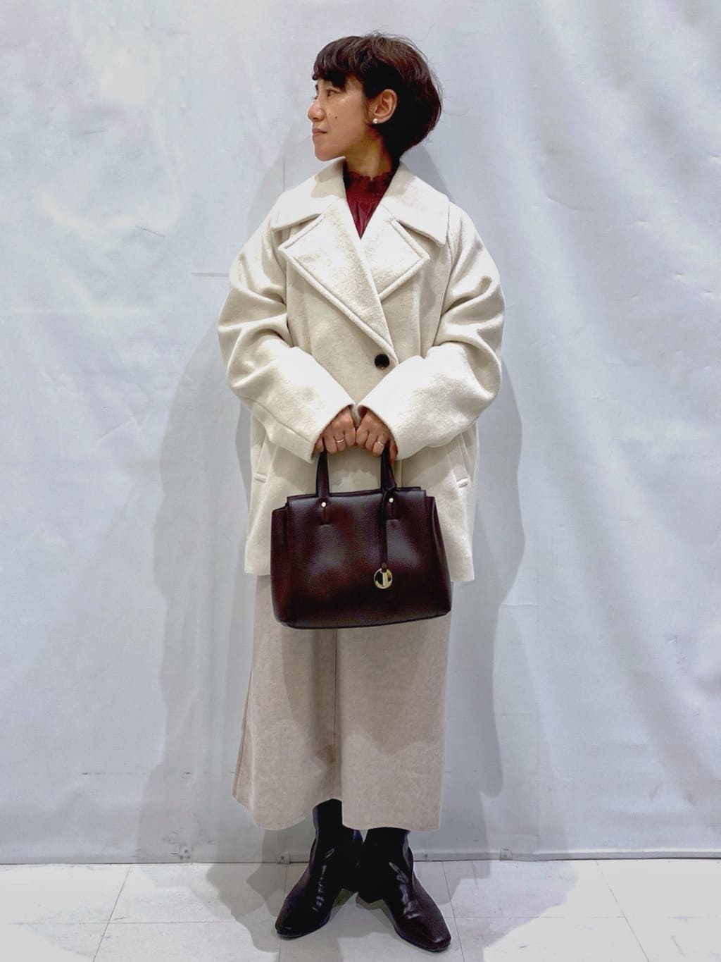 Bonさんの「OPAQUE.CLIP｜カシミヤブレンドウールミドルピーコート」を使ったコーディネート