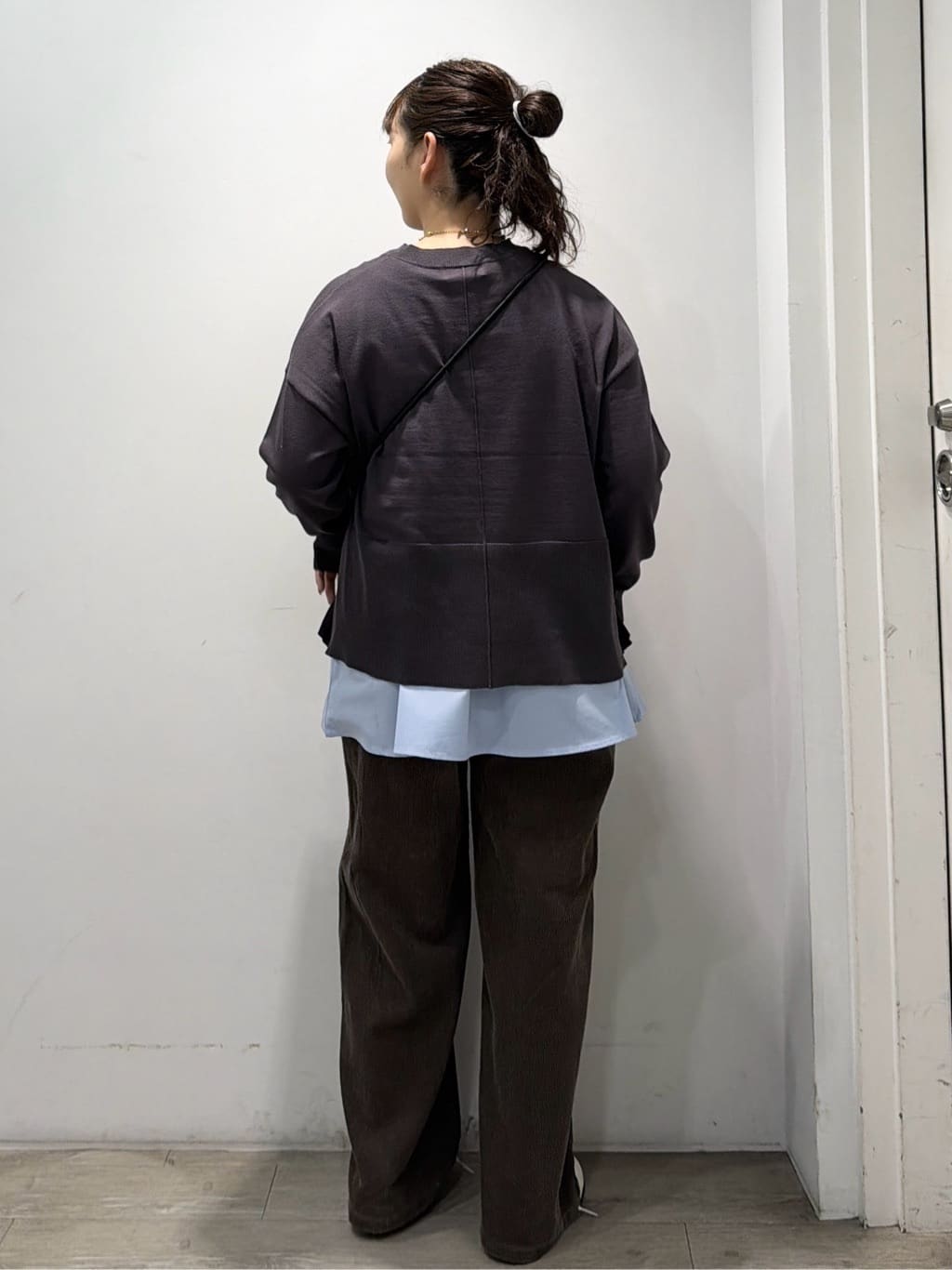 sumicaさんの「OPAQUE.CLIP｜《ツインセット》リラクシーサイドスリットニット&times;ドッキングタンク【洗濯機洗い可】」を使ったコーディネート