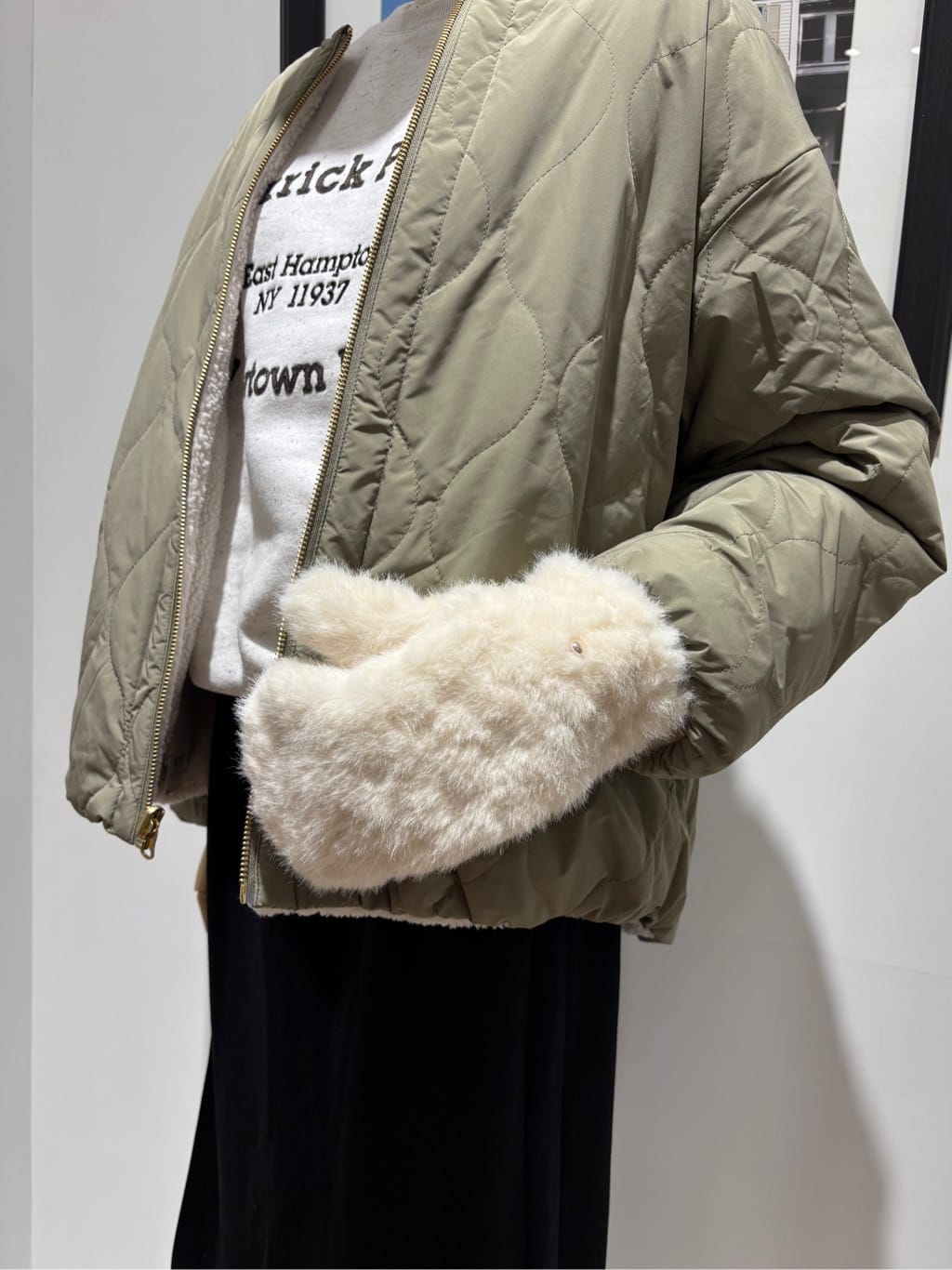 yumiさんの「Dessin｜フェイクファー ミトン」を使ったコーディネート