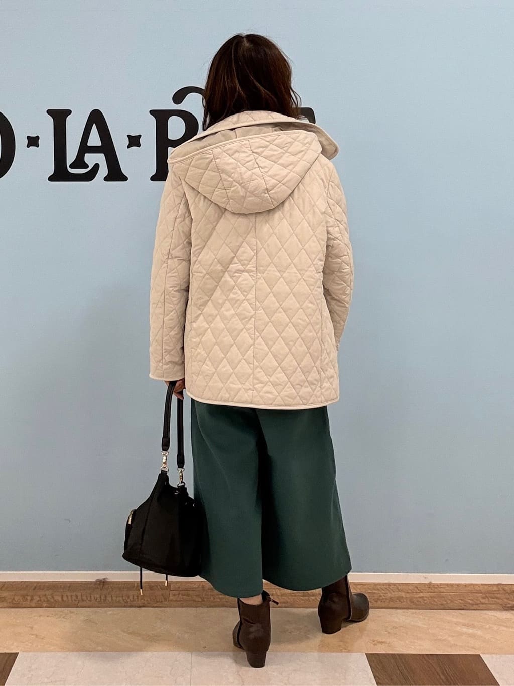 Naaatsuさんの「SHOO･LA･RUE｜【洗濯機可】美脚見え あったか圧縮ニット ガウチョパンツ」を使ったコーディネート