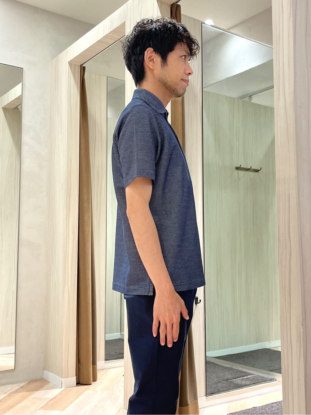 URAさんの「TAKEO KIKUCHI｜【抗菌防臭／9色5サイズ展開】ハニカムメランジ ポロシャツ」を使ったコーディネート