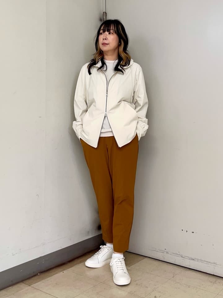 iwさんの「TAKEO KIKUCHI｜【3D ナイロン ストレッチ】ジップアップ フードブルゾン」を使ったコーディネート