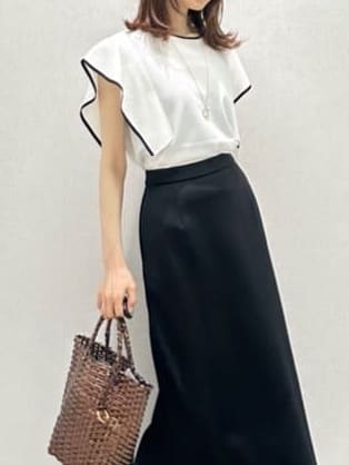 Miwaさんの「UNTITLED｜【後ろウエストゴム/ストレッチ性/オンオフ】ジャージナロースカート」を使ったコーディネート