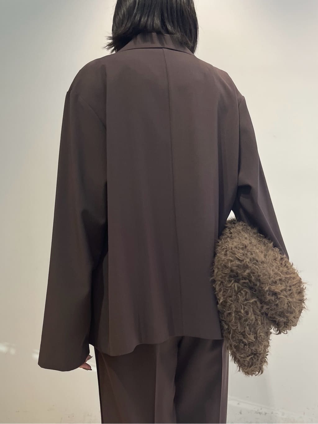 Harukaさんの「INDIVI｜Comfy SET UP｜イージーストレートワイドパンツ【セットアップ対応／通勤/カセット服】」を使ったコーディネート