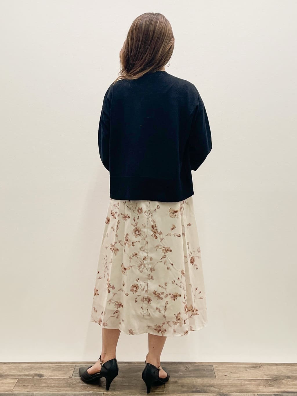 Asukaさんの「OPAQUE.CLIP｜《5色展開》コンパクトショートカーディガン【洗濯機洗い可】」を使ったコーディネート