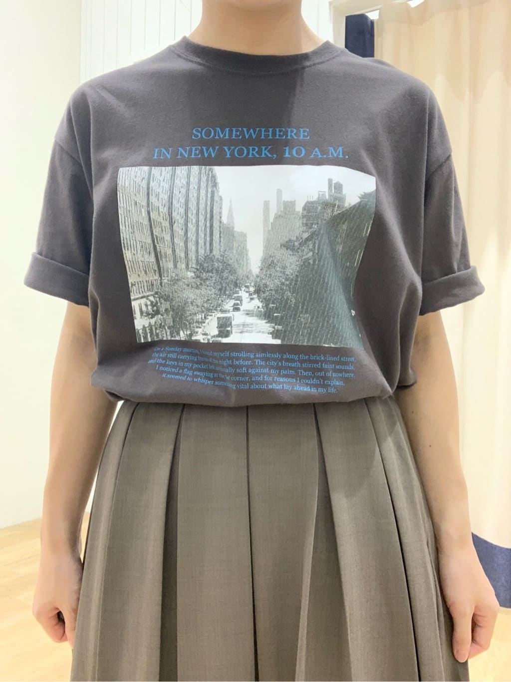 IMARIさんの「Dessin｜【ユニセックス・洗える】オーガニックコットンロゴ入りTシャツ」を使ったコーディネート