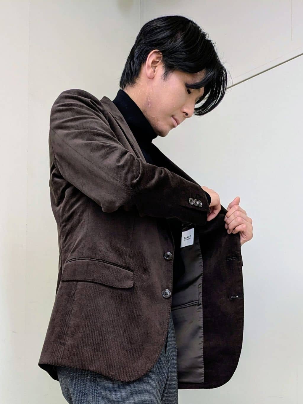 ryoさんの「TAKEO KIKUCHI｜【Sサイズ～】ストレッチコーデュロイ ジャケット」を使ったコーディネート