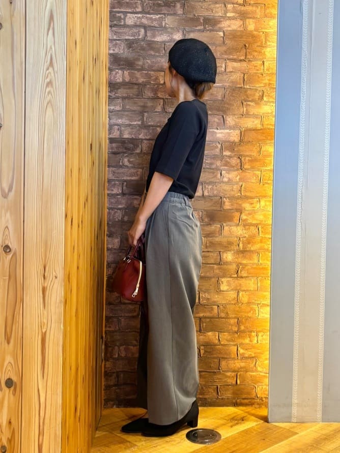 mieさんの「SHOO･LA･RUE｜【S-LL】女性らしさ漂うハートネック テレコ5分袖トップス」を使ったコーディネート