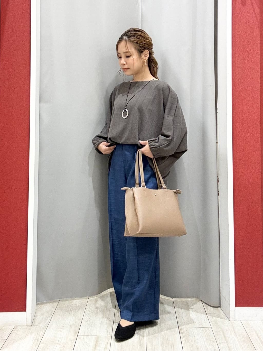 shioさんの「SHOO･LA･RUE｜【S-LL/7分袖】ゆるシルエットが心地よい ドルマントップス」を使ったコーディネート