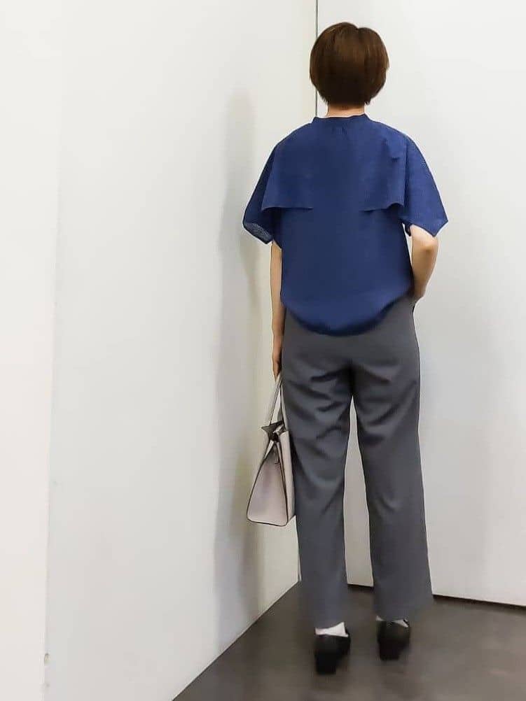 やまちゃんさんの「grove｜【人間工学】中仕切りバイカラー2WAYトート」を使ったコーディネート