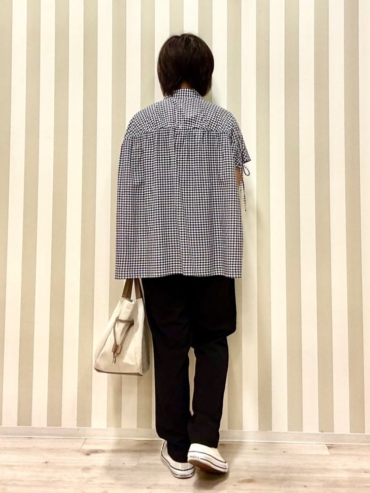pieceさんの「SHOO･LA･RUE｜◆【SS-3L/ひんやり/吸水速乾/UV】軽量でさらりと穿ける テーパードパンツ」を使ったコーディネート