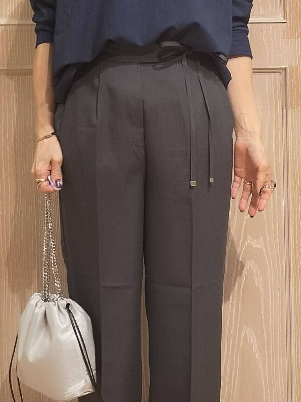 YUKIさんの「SHOO･LA･RUE｜【高レビュー/洗濯後しわになりにくい】1枚でサマ見え 8分袖ドルマンブラウス」を使ったコーディネート
