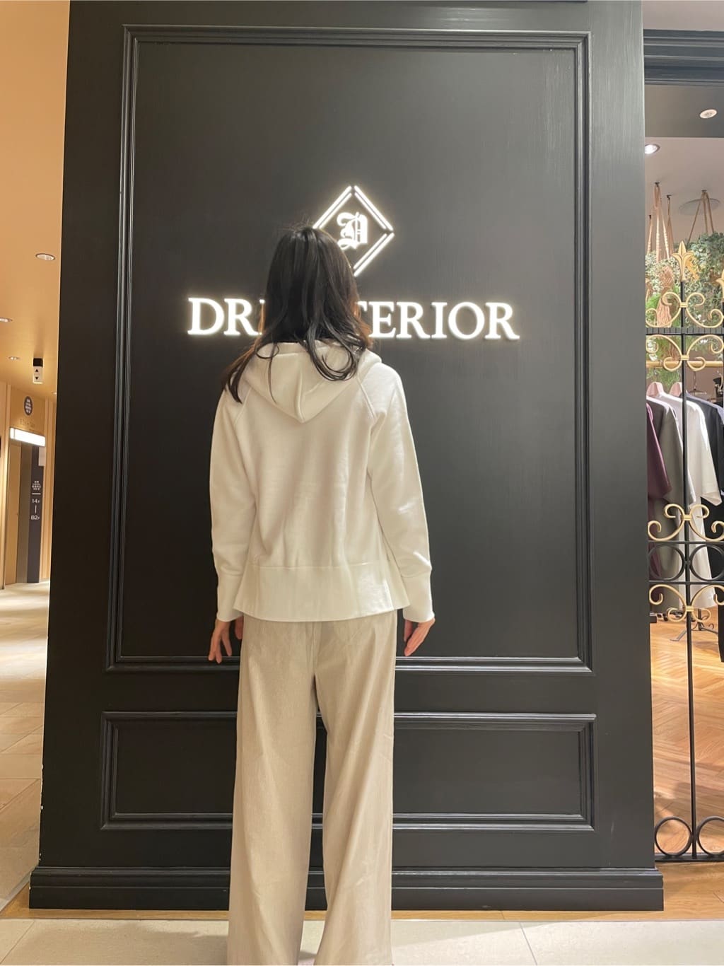 Karinさんの「DRESSTERIOR｜」を使ったコーディネート