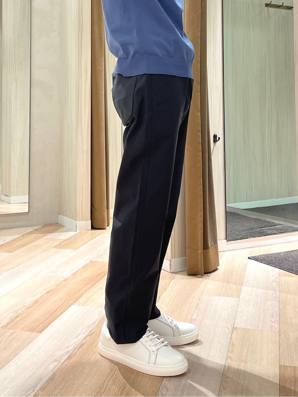 URAさんの「TAKEO KIKUCHI｜【Made in JAPAN】播州織 ストレッチ パンツ」を使ったコーディネート