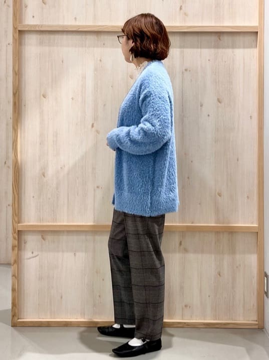 nakoさんの「THE SHOP TK｜【ふわふわあったか】フェザーカーディガン」を使ったコーディネート