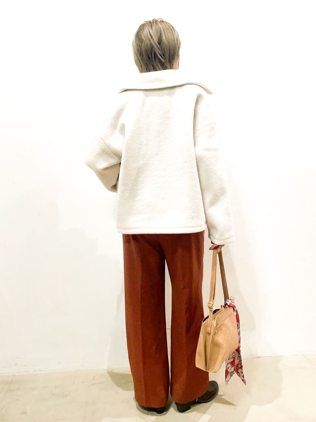 Ricoさんの「SHOO･LA･RUE｜【洗濯機可/S-LL/高レビュー】上品シルエットで美しい イージーワイドパンツ」を使ったコーディネート