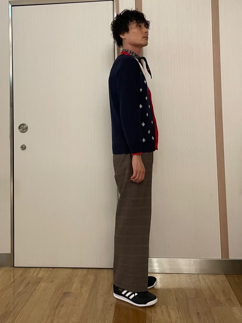 橋本さんの「DRESSTERIOR｜◆ウォッシャブル コットンカシミヤスムースニット」を使ったコーディネート
